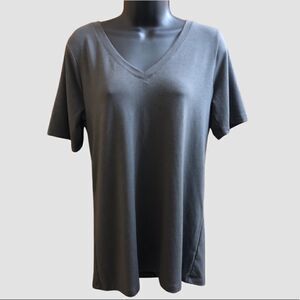 Shiela Rose V-Neck T-shirt- dark gray - soft & stretchy - size Large